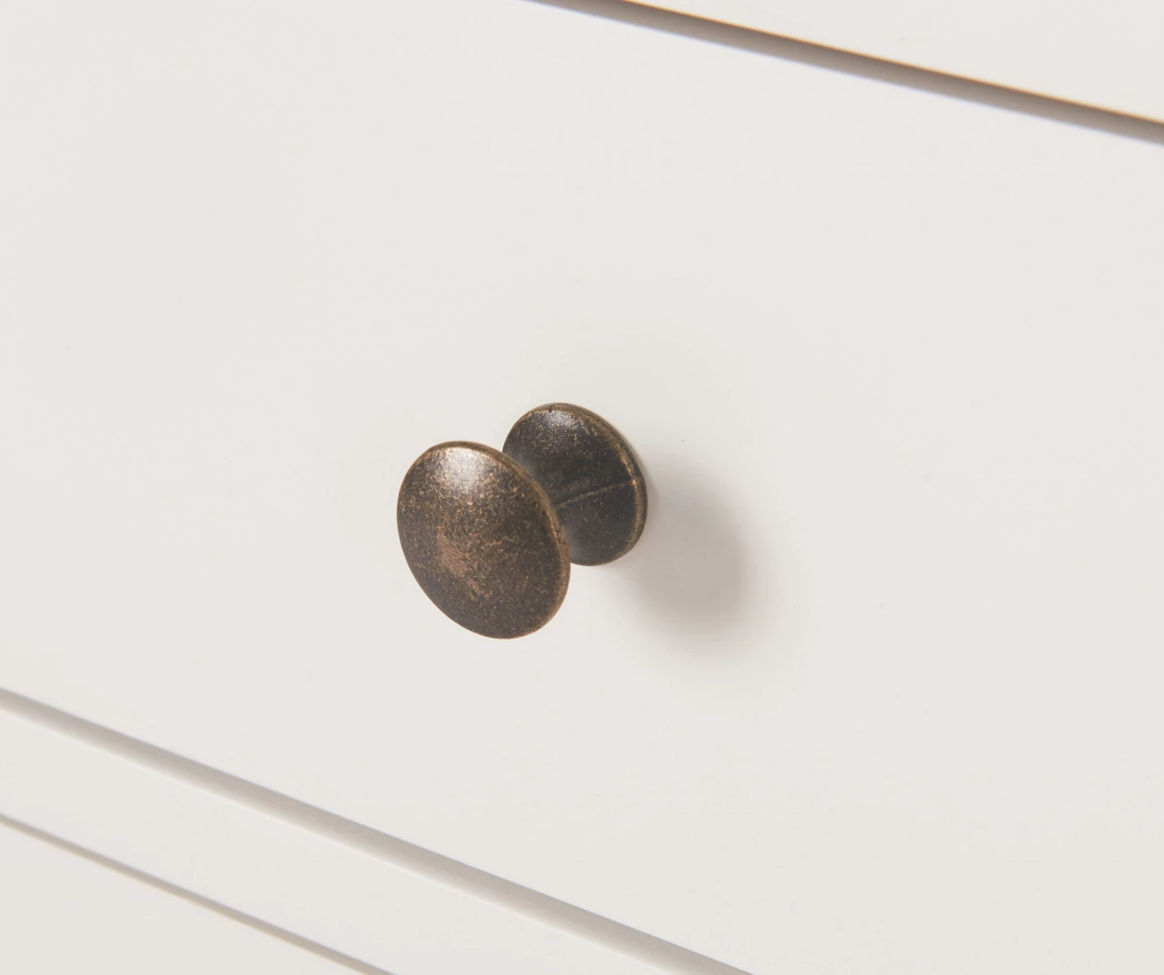 White Finley Wood 3-Drawer Nightstand 11 White Finley Wood 3-Drawer Nightstand - Image 9